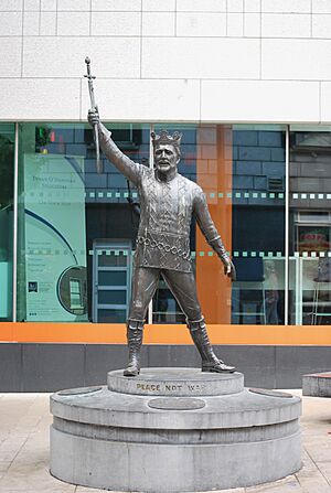 Limerick statues - Richard Harris