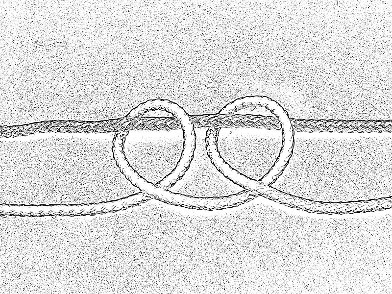 Macrame clove hitch upwards