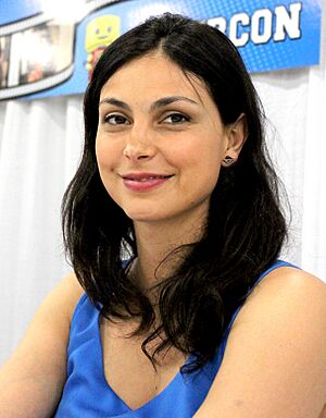 Morena Baccarin in 2016 (29947145950).jpg