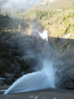 O’Shaughnessy Dam looking downstream towards the Poopenaut Valley - panoramio