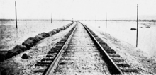 PSM V70 D016 Sandbags along s p track looking west jul 16 1905
