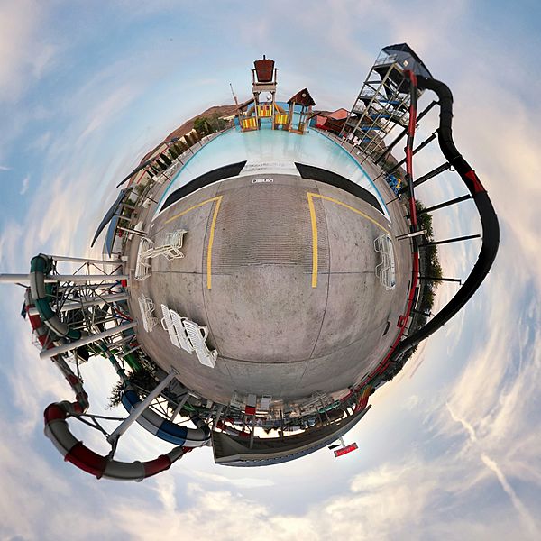 Photosphere of a waterpark