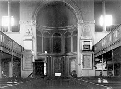 St Paul's Church, Park Square, Leeds (1793-1906) interior