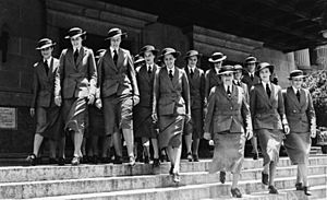 StateLibQld 1 105020 Nurses of the Second A.I.F. leaving the Brisbane City Hall, 1940