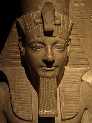 StatueOfHoremhebAndTheGodHorus-DetailOfHoremheb01 KunsthistorischesMuseum Nov13-10