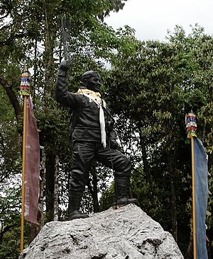 Statue of Tenzing Norgay at Himalayan Mountaineering Institute