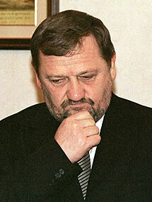 Akhmad Kadyrov (2002, cropped).jpg