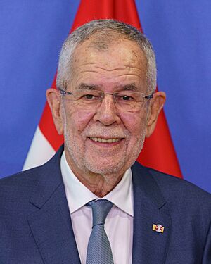 Alexander Van der Bellen (13-07-2021) (cropped2).jpg