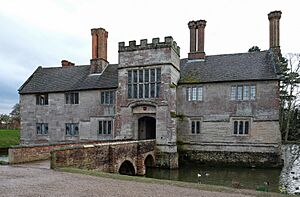Baddesley Clinton house north 2016