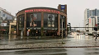 Bergen storsenter (shopping mall), Strømgaten, Fjøsangerveien, Bergen, Norway, 2017-11-01 a