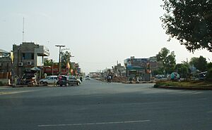 Faisalabad D-Ground Road