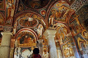 Göreme OpenAir Museum Dunkle Kirche 1 11 2004