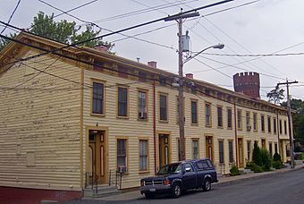 Houses at 37-47 North Fifth Street, Hudson, NY.jpg