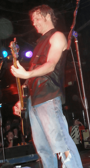 Jay Bentley at the Starland Ballroom (2007).png