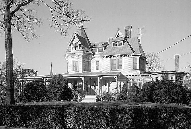 John Hoyt Perry House, 134 Center Street, Southport (Fairfield County, Connecticut)