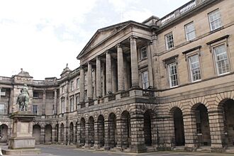 Parliament Square, Edinburgh facing east.jpg