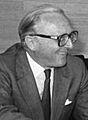 Peter, 6th Baron Carrington cropped