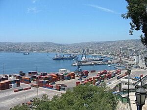Porto de Valparaiso - Chile - by Sérgio Schmiegelow