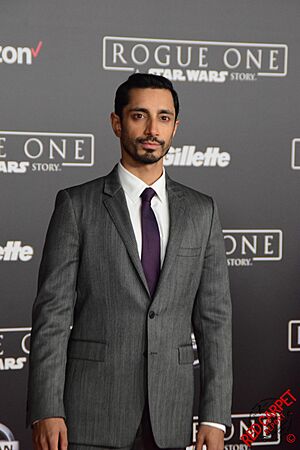 Riz Ahmed at the Rogue One -A Star Wars Story- World Premeire Red Carpet - DSC 0437 (31547570706)