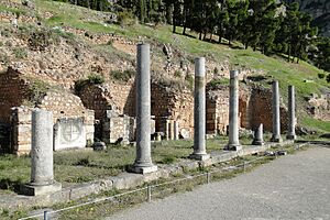 Roman agora (Delphi) 03