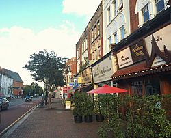 Streetscape view of Lavender Hill, Battersea.jpg