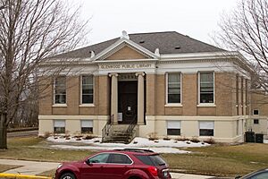 2013-0408-GlenwoodPublicLibrary
