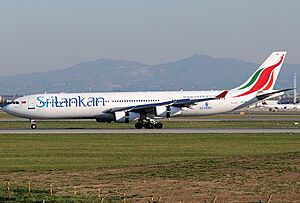 Airbus A340-311, SriLankan Airlines JP7279288