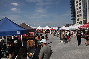 Cooking Channel at Smorgasburg 34 (7509703888)