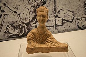Eastern Han guqin player, pottery from Pengshan