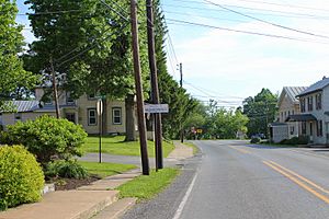 Entering Washingtonville from Strawberry Ridge Road