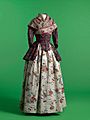 Jacket and shawl in chintz, skirt in glazed printed cotton, 1770-1800. MoMu - Fashion Museum Province of Antwerp, www.momu.be. Photo by Hugo Maertens, Bruges.