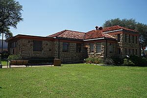 Jacksonville August 2017 28 (Jacksonville Senior Center and Vanishing Texana Museum)