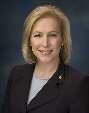 Kirsten Gillibrand, official portrait, 112th Congress