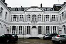La cour et la façade intérieure de l'ancien Evêché.JPG