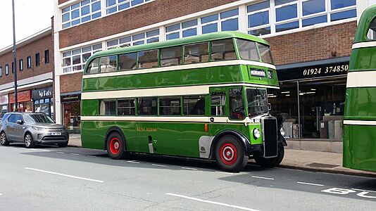 Leyland Titan PD2 BHL682