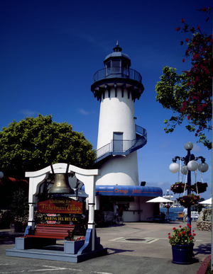 Lighthouse concession stand, Marina Del Rey harbor, California LCCN2011634531