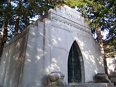 Oakdale Cemetery Koehler Mausoleum
