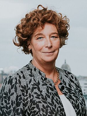 Petra De Sutter 4 - ©Jesse De Meulenaere (cropped).jpg