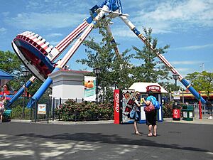 Revolution (Six Flags Great America) 1
