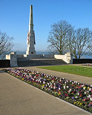 Southend-on-Sea war memorial - geograph.org.uk - 734133