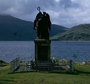 The Glenelg War Memorial - geograph.org.uk - 993586