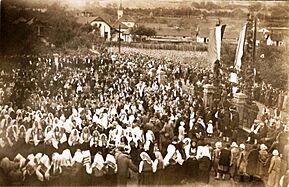 Зеница - 1932-08-02 - народни збор пред католичком Црквом Св. Илије на празник Свети Илија