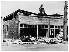 1931 Hawkes Bay Earthquake - Baker and Pastrycook shop, Waipawa (24026499144)