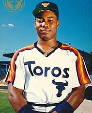 1987 Jones Photo Tucson Toros - Ty Gainey (cropped).jpg