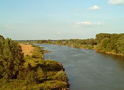 2009-06-25 19.37 Velp, de IJssel vanaf Velperpoortbrug foto3