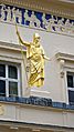 Athenaeum Club statue (25300078589).jpg