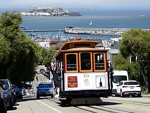 Cable car 19 on Hyde Street, July 2023.JPG