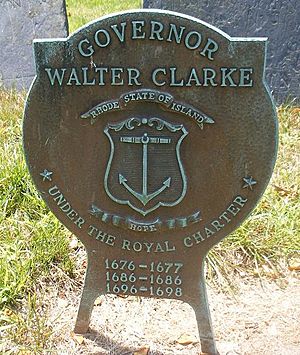 Clarke.Walter.graveMedalion.110722.jpg