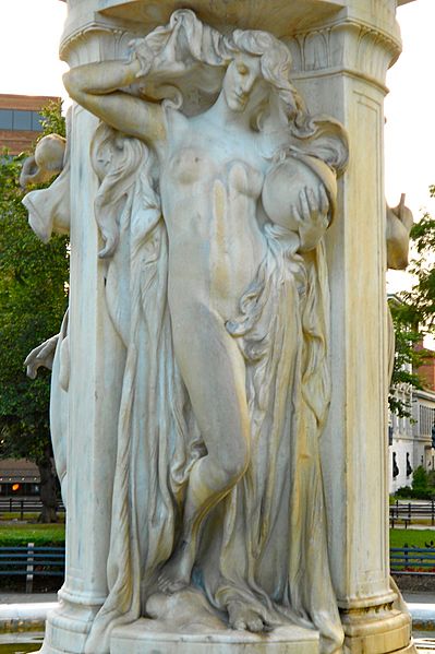 DuPont Fountain figure 2