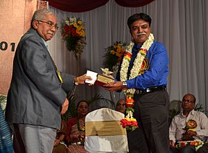 Era Natarasn with Bala Sahidya Puraskar Award 2014-11-14